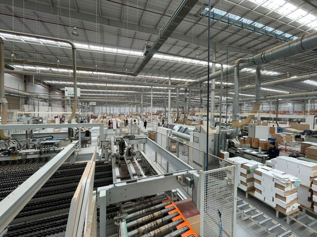 Large-scale furniture manufacturing factory in Brazil with automated production lines and industrial capacity